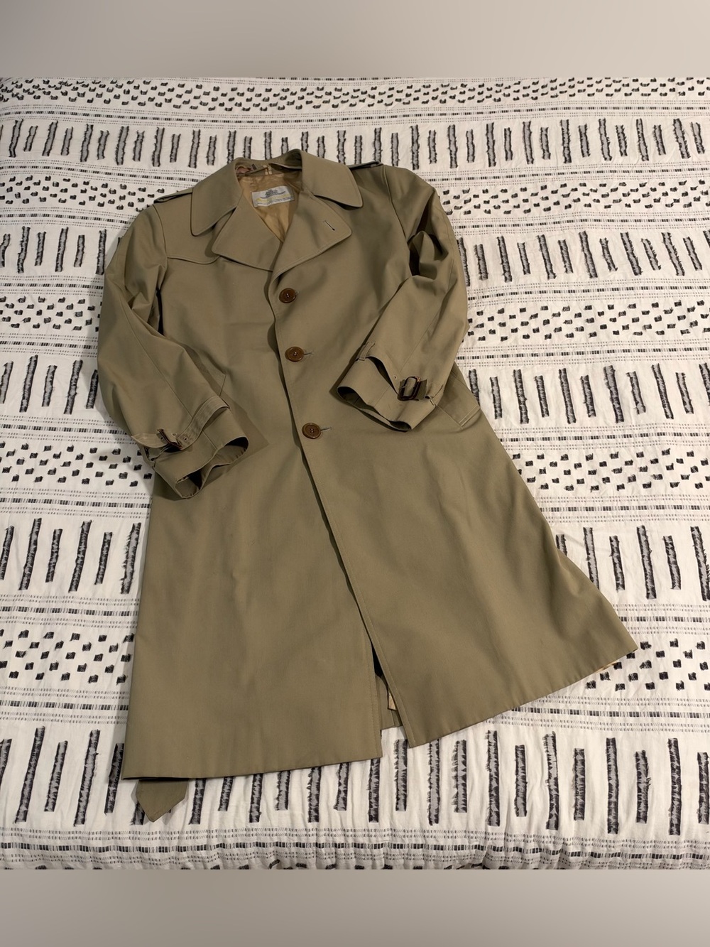 Vintage Aquascutum London Tan Trench Coat - Picture 3 of 13